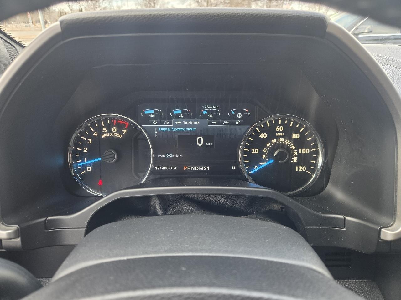 Ford F-150 XL SuperCrew 5.5-ft. Bed 4WD 2015