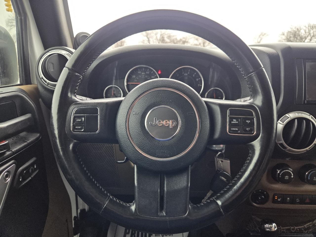 Jeep Wrangler Unlimited Sahara 4WD 2012