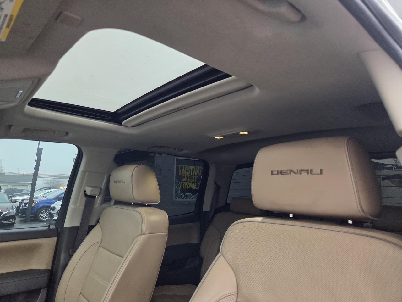 GMC Sierra 1500 Denali Crew Cab Long Box 2WD 2017