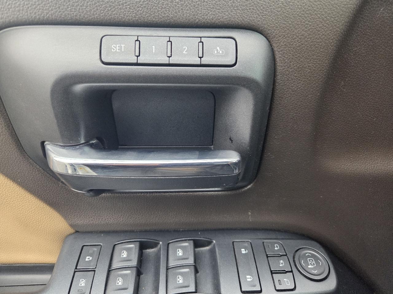 GMC Sierra 1500 Denali Crew Cab Long Box 2WD 2017