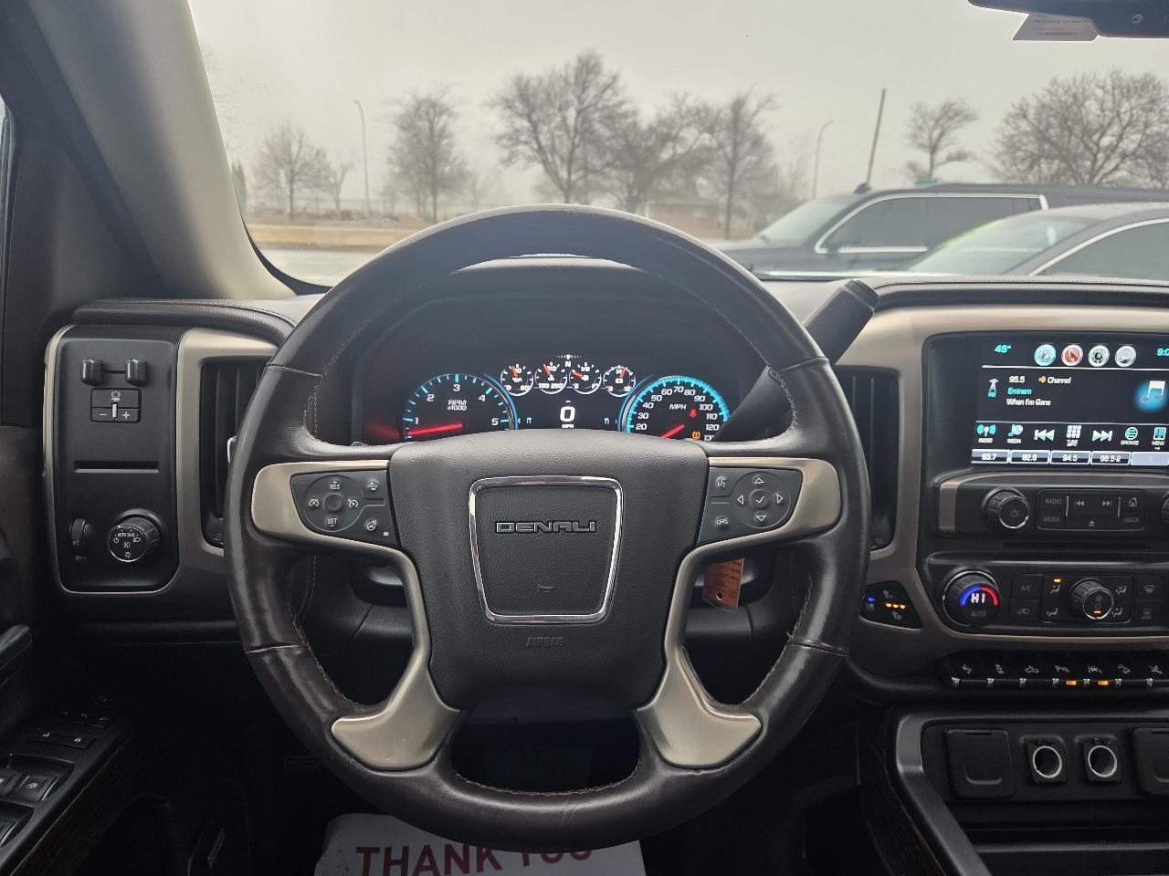 GMC Sierra 1500 Denali Crew Cab Long Box 2WD 2017