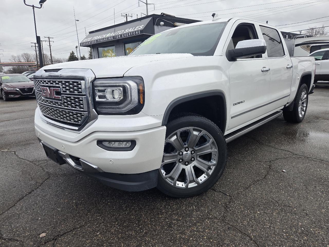 2017 GMC Sierra 1500 Denali Crew Cab Long Box 2WD