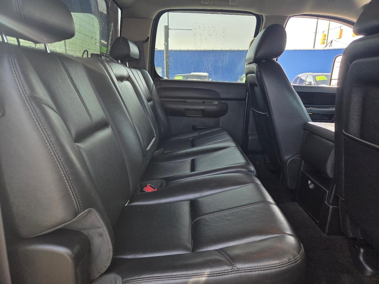 GMC Sierra 3500HD SLE Crew Cab 4WD 2013