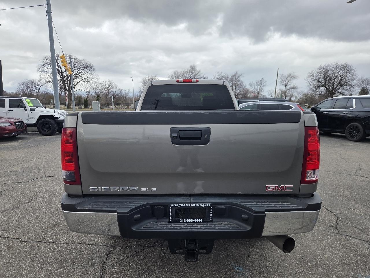 GMC Sierra 3500HD SLE Crew Cab 4WD 2013