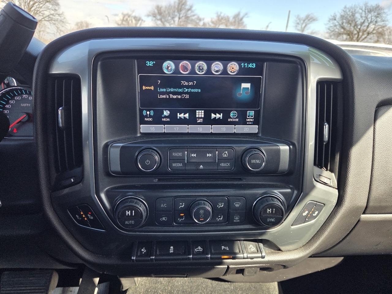 Chevrolet Silverado 1500 LT Double Cab 4WD 2016