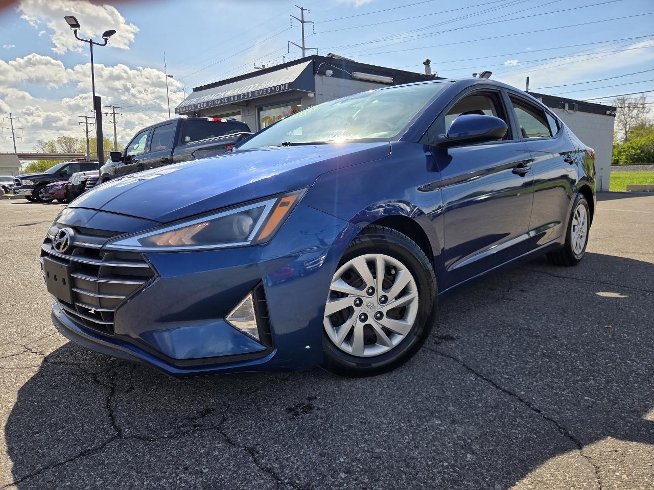 2020 Hyundai Elantra SE 6M