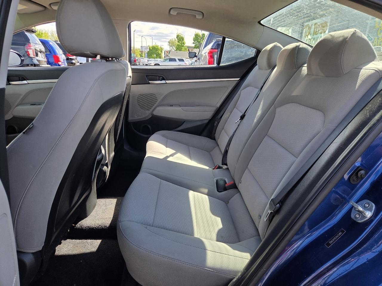 Hyundai Elantra SE 6M 2020