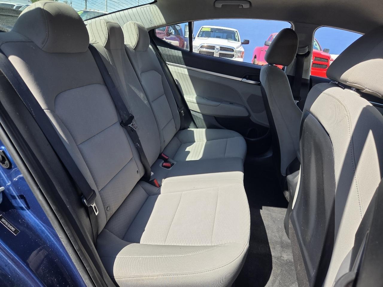 Hyundai Elantra SE 6M 2020