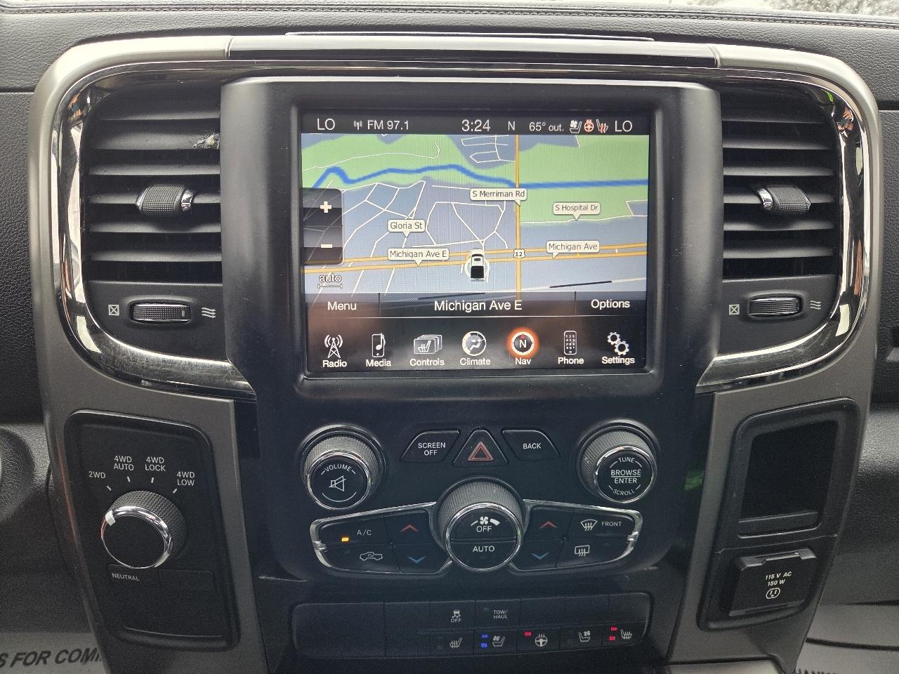 RAM 1500 Sport Crew Cab SWB 4WD 2013