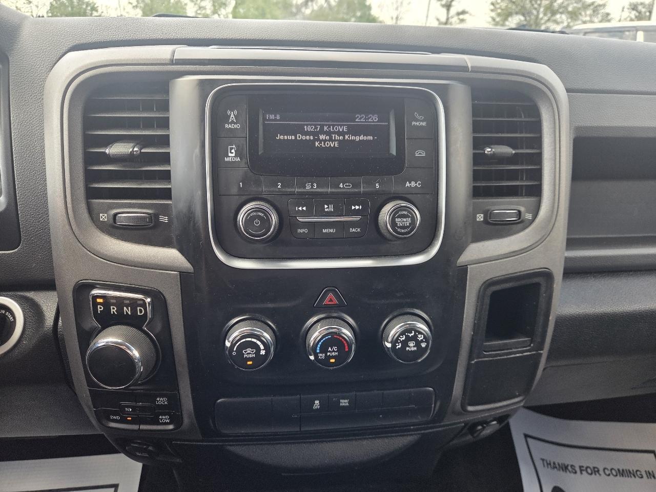 RAM 1500 Tradesman Crew Cab SWB 4WD 2017