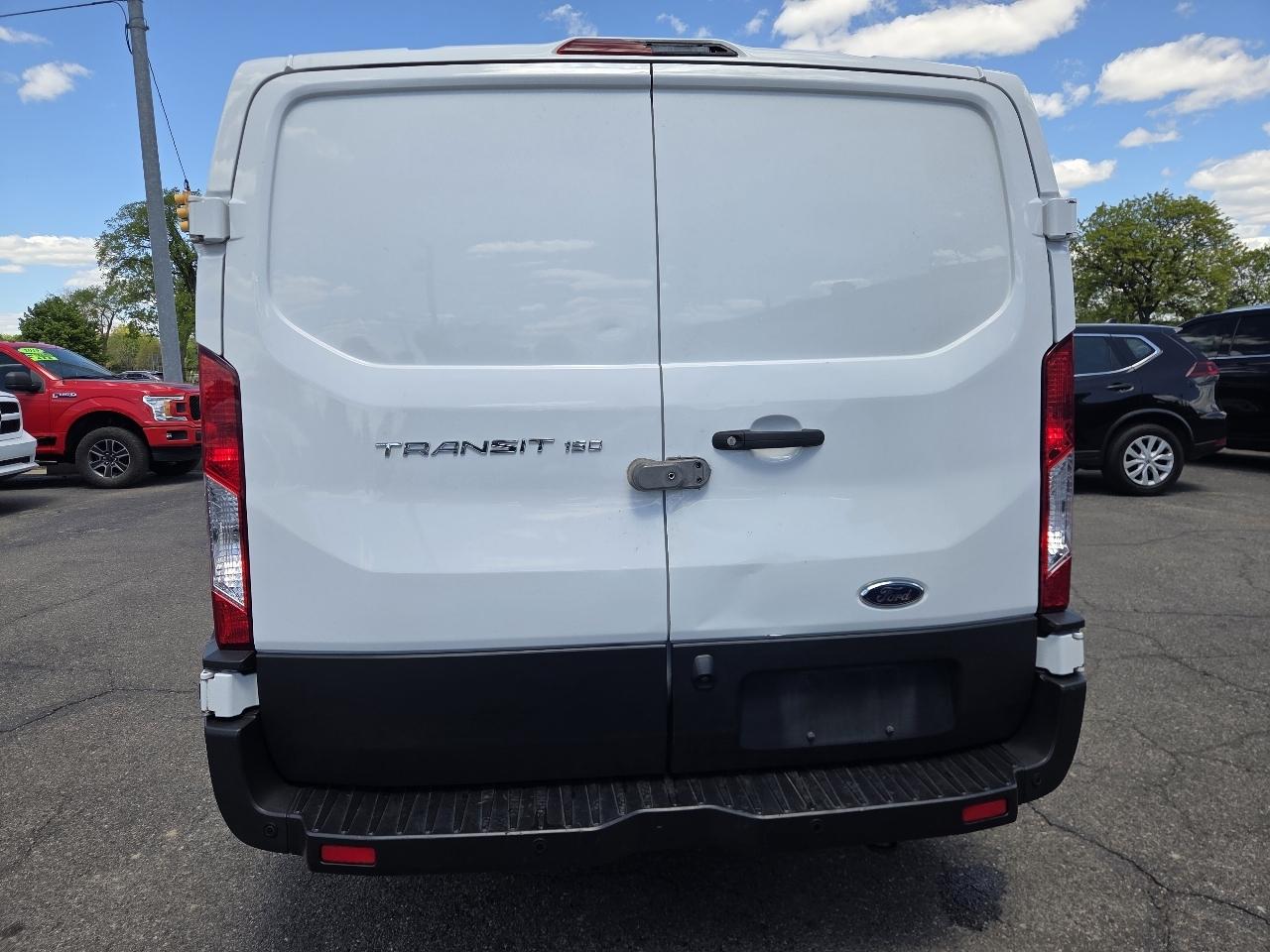 Ford Transit 150 Van Low Roof w/Sliding Pass. 130-in. WB 2020