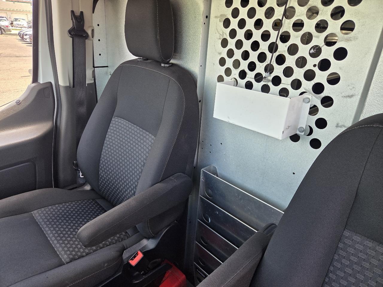 Ford Transit 150 Van Low Roof w/Sliding Pass. 130-in. WB 2020
