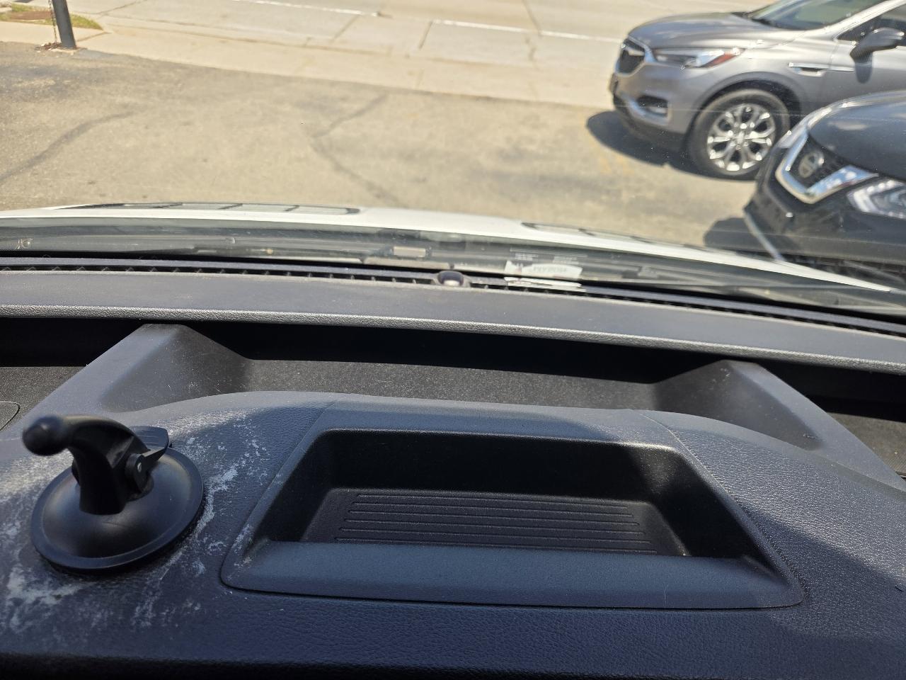 Ford Transit 150 Van Low Roof w/Sliding Pass. 130-in. WB 2020