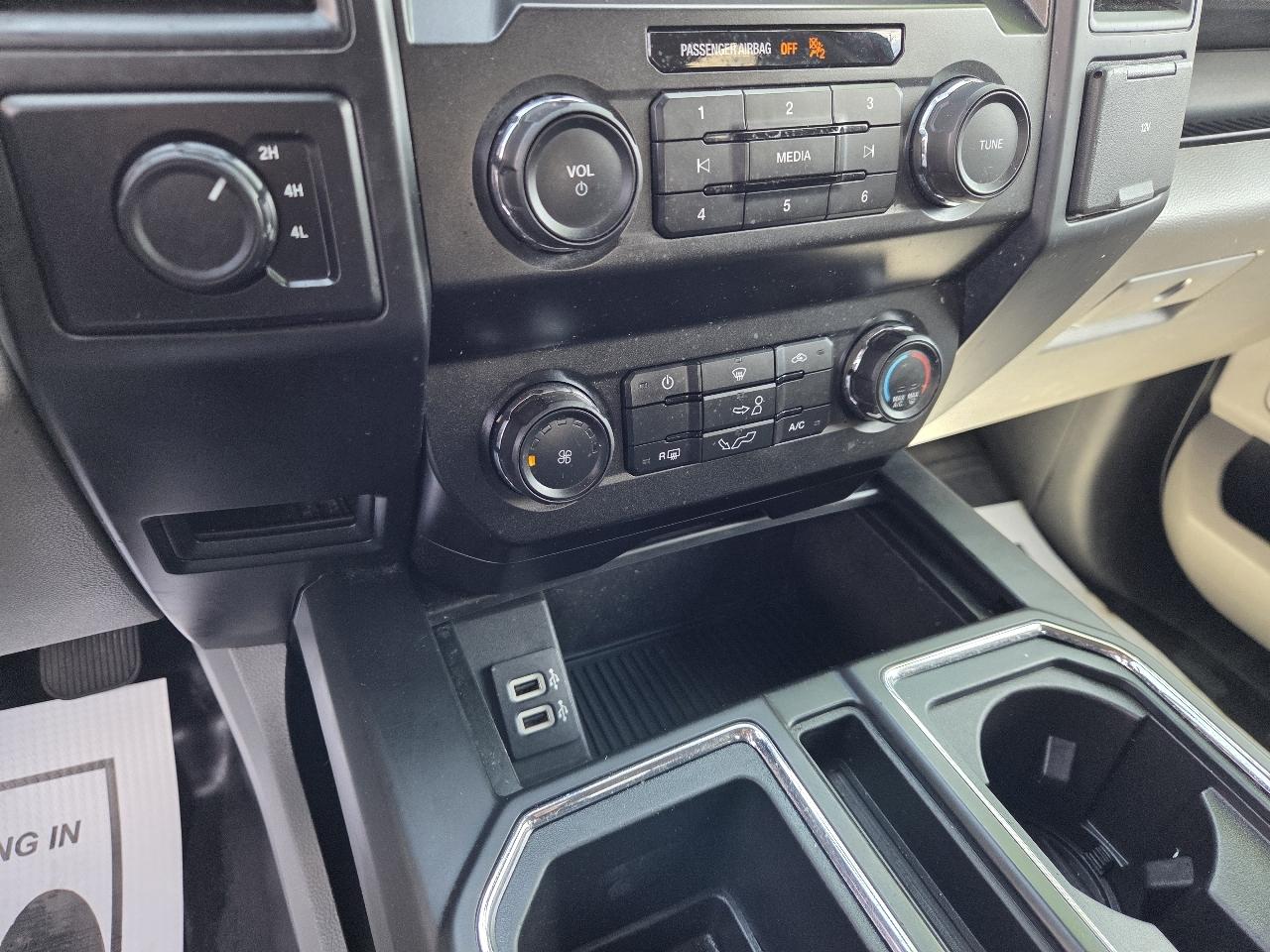 Ford F-150 XL SuperCrew 5.5-ft. Bed 4WD 2019