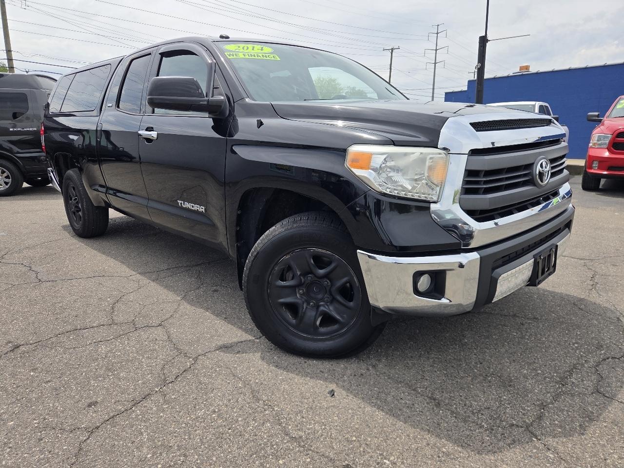 Toyota Tundra SR5 4.6L V8 Double Cab 2WD 2014