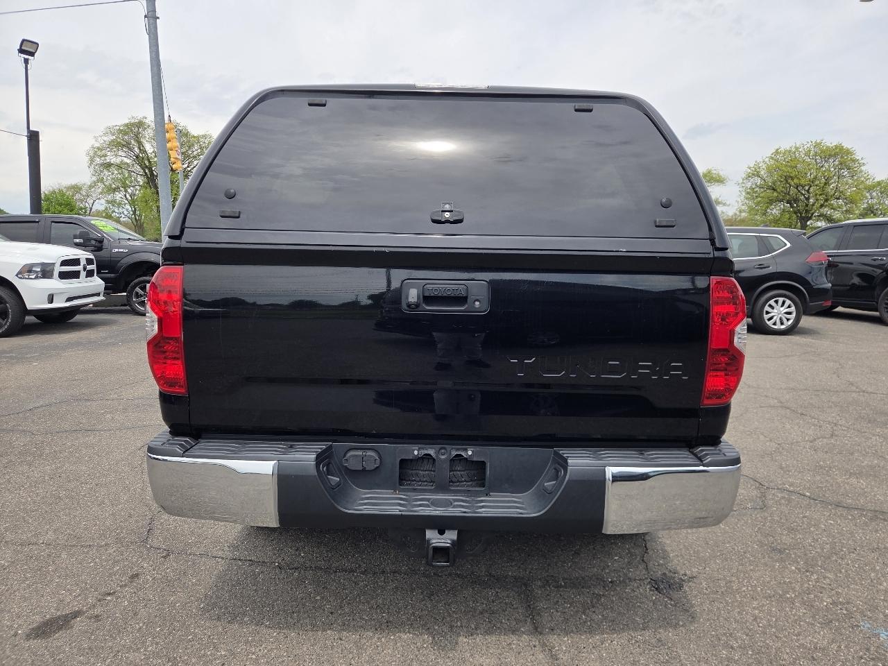 Toyota Tundra SR5 4.6L V8 Double Cab 2WD 2014