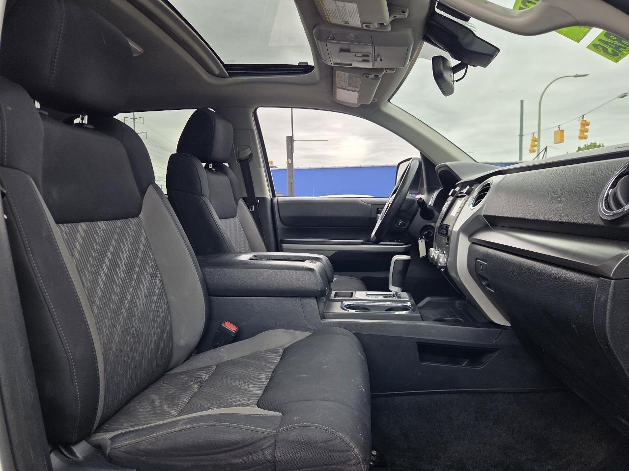 Toyota Tundra SR5 5.7L V8 CrewMax 4WD 2018