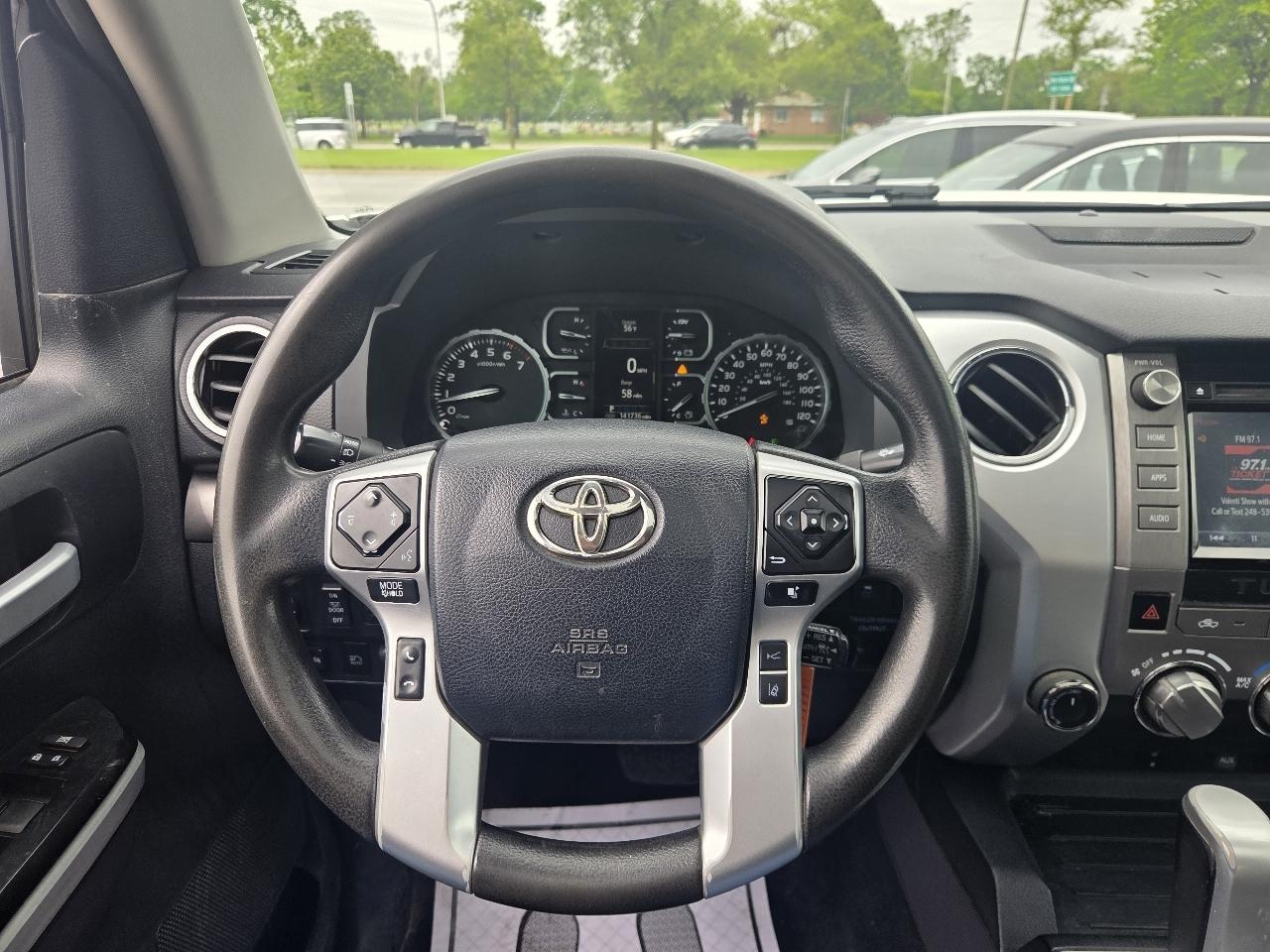 Toyota Tundra SR5 5.7L V8 CrewMax 4WD 2018