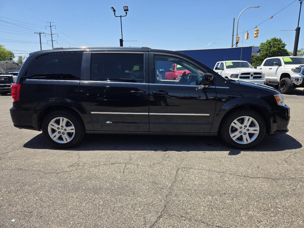 Dodge Grand Caravan Crew 2017
