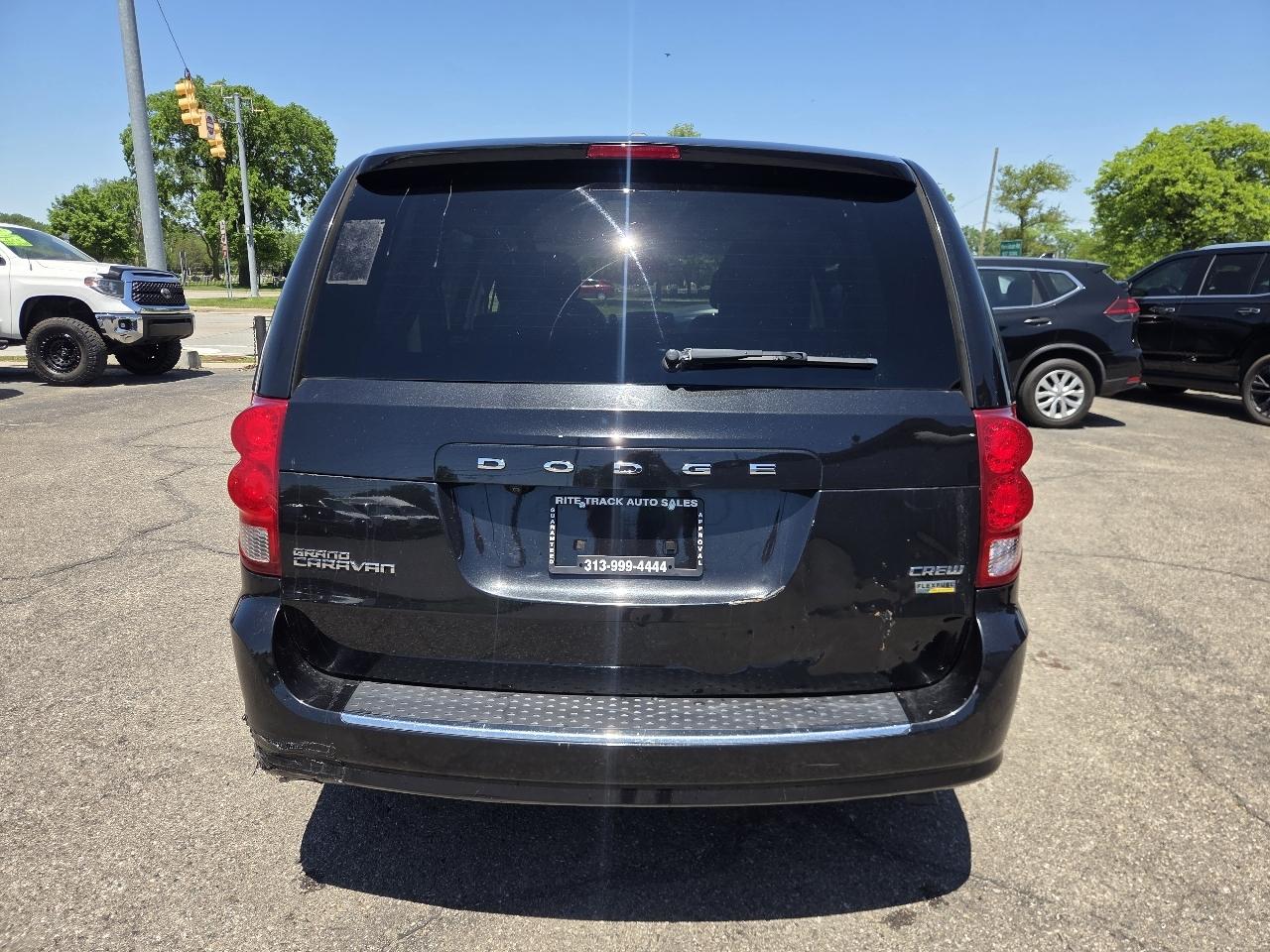Dodge Grand Caravan Crew 2017