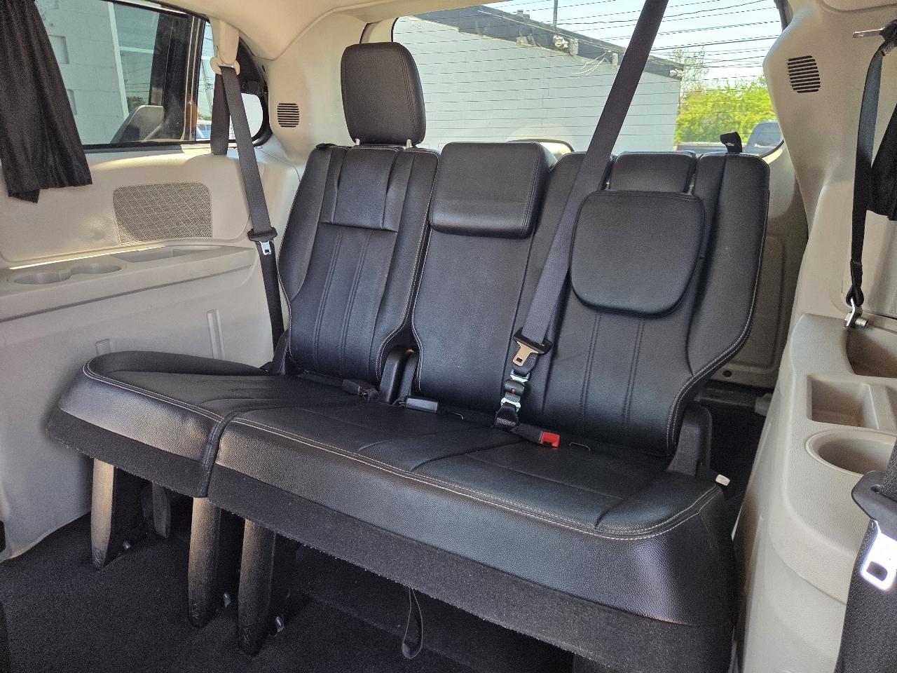Dodge Grand Caravan Crew 2017