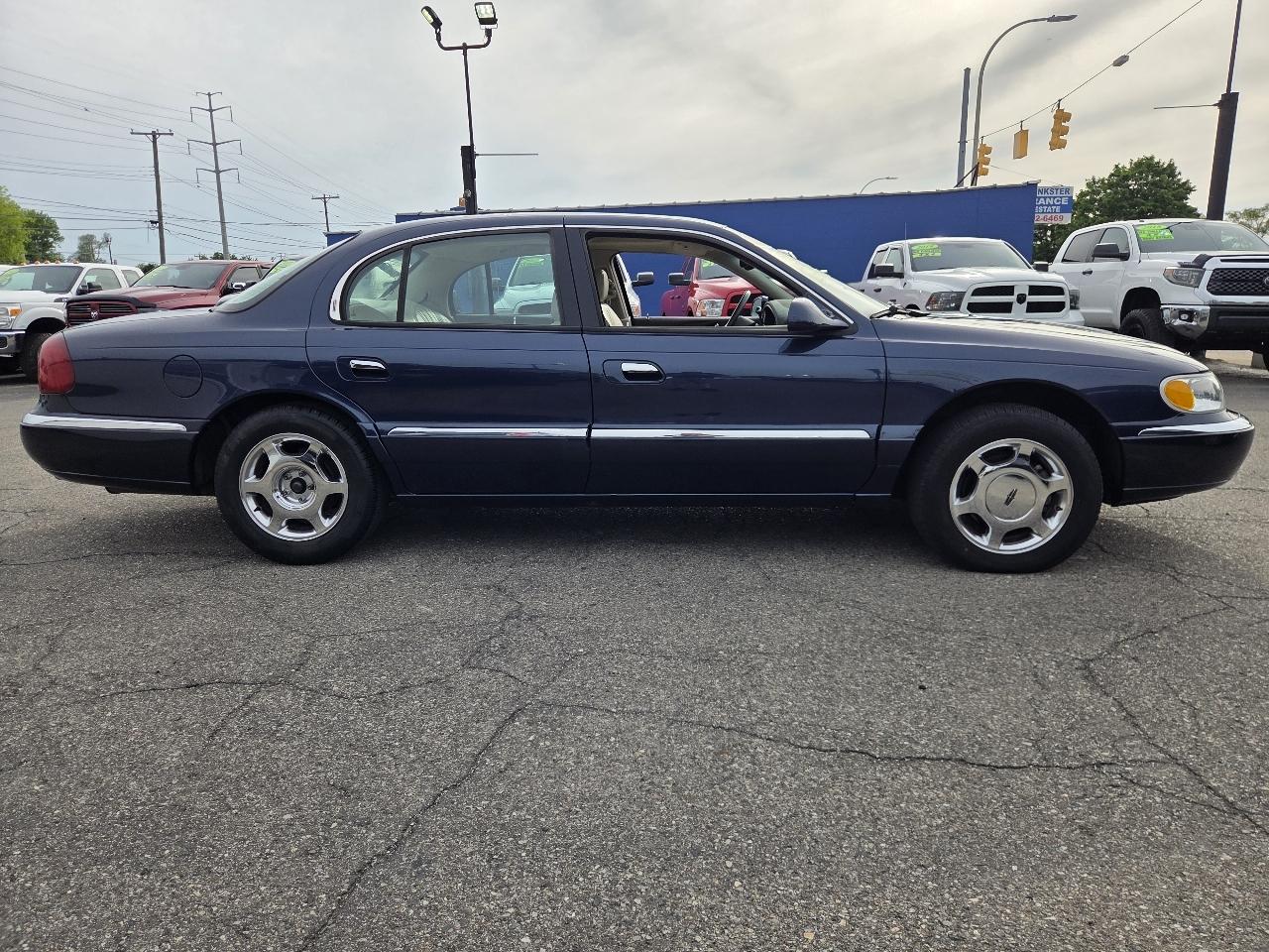 Lincoln Continental Base 2002