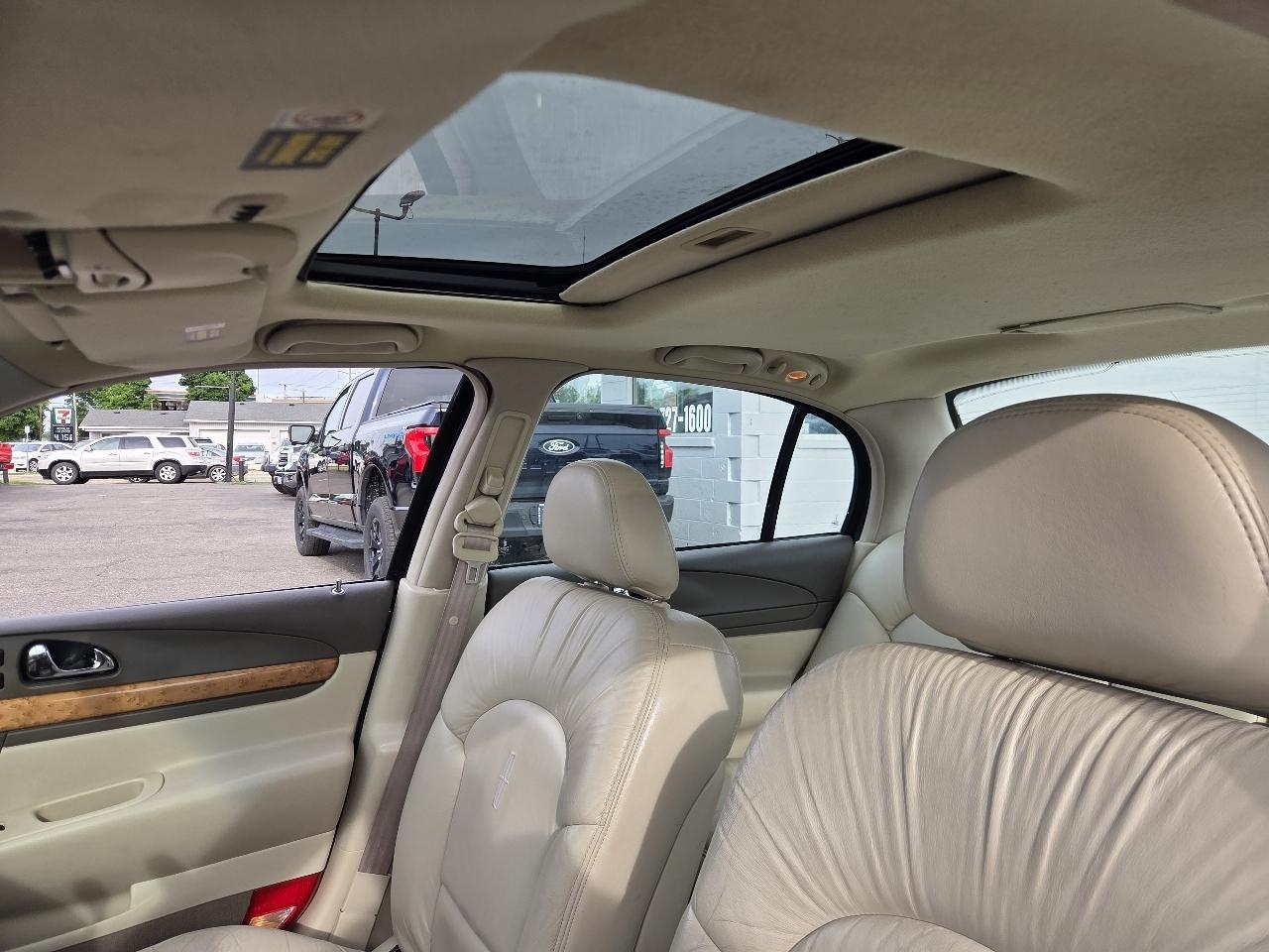 Lincoln Continental Base 2002