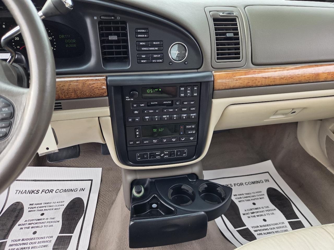Lincoln Continental Base 2002
