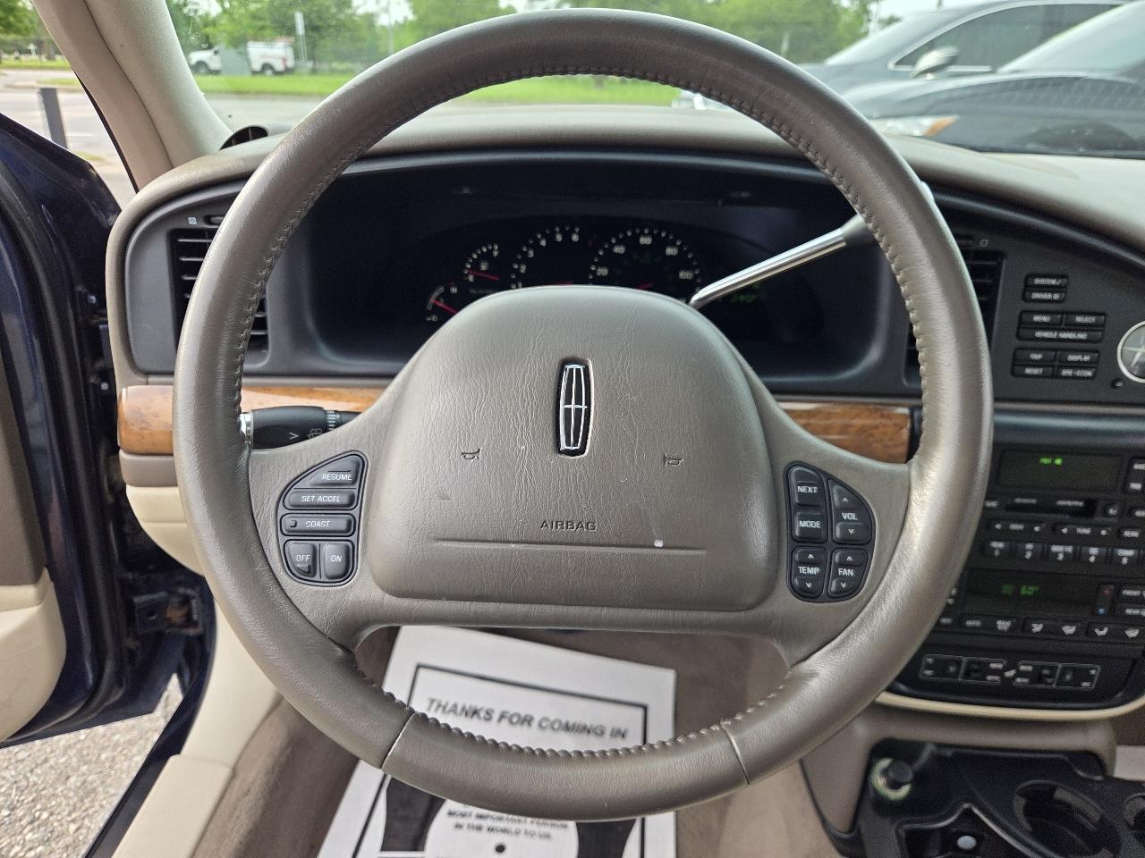 Lincoln Continental Base 2002