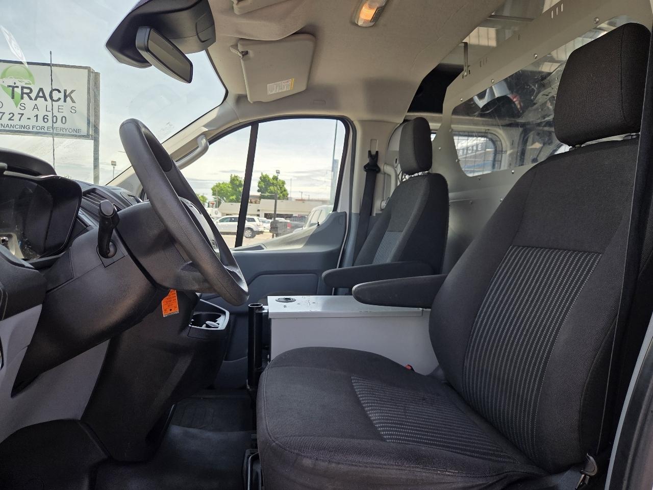 Ford Transit 150 Van Low Roof 60/40 Pass. 130-in. WB 2018