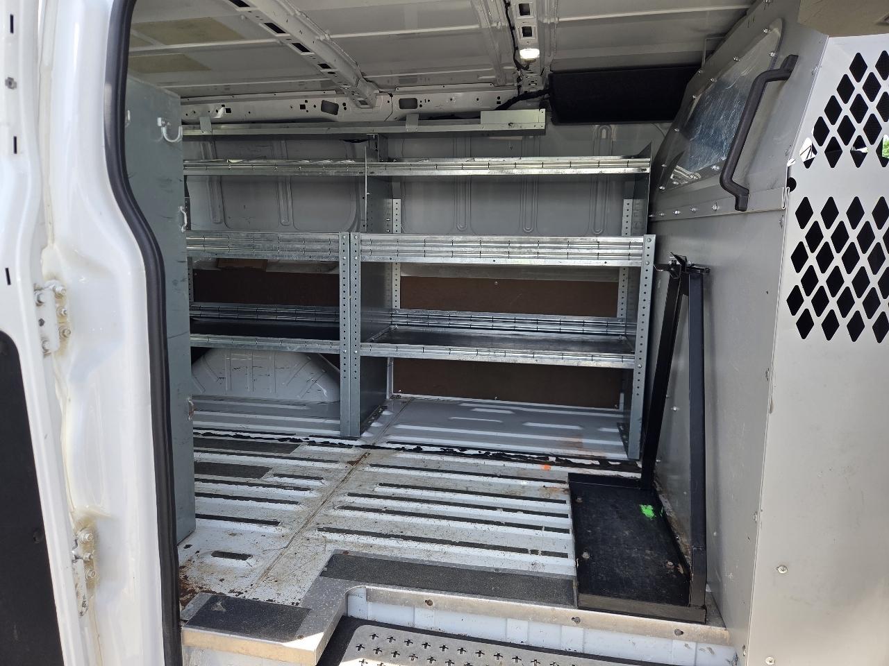 Ford Transit 150 Van Low Roof 60/40 Pass. 130-in. WB 2018