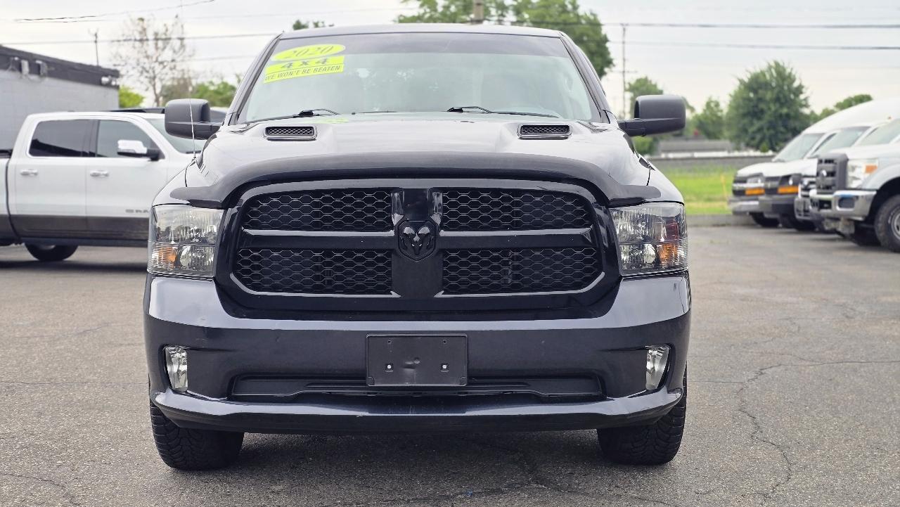 RAM 1500 Classic Tradesman Quad Cab 4WD 2020