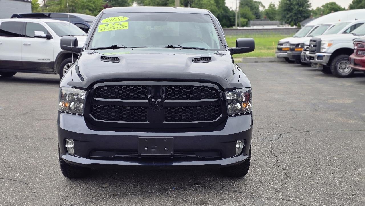 RAM 1500 Classic Tradesman Quad Cab 4WD 2020