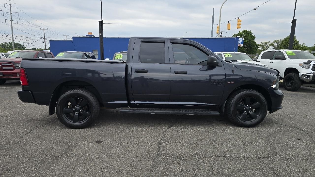 RAM 1500 Classic Tradesman Quad Cab 4WD 2020