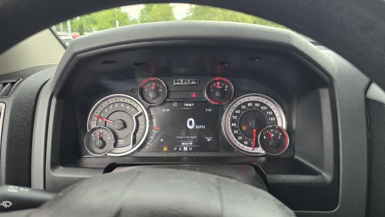RAM 1500 Classic Tradesman Quad Cab 4WD 2020