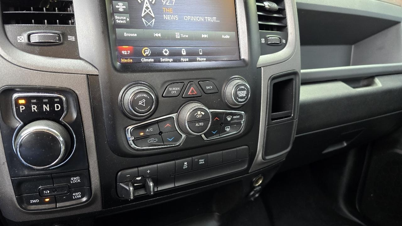 RAM 1500 Classic Tradesman Quad Cab 4WD 2020