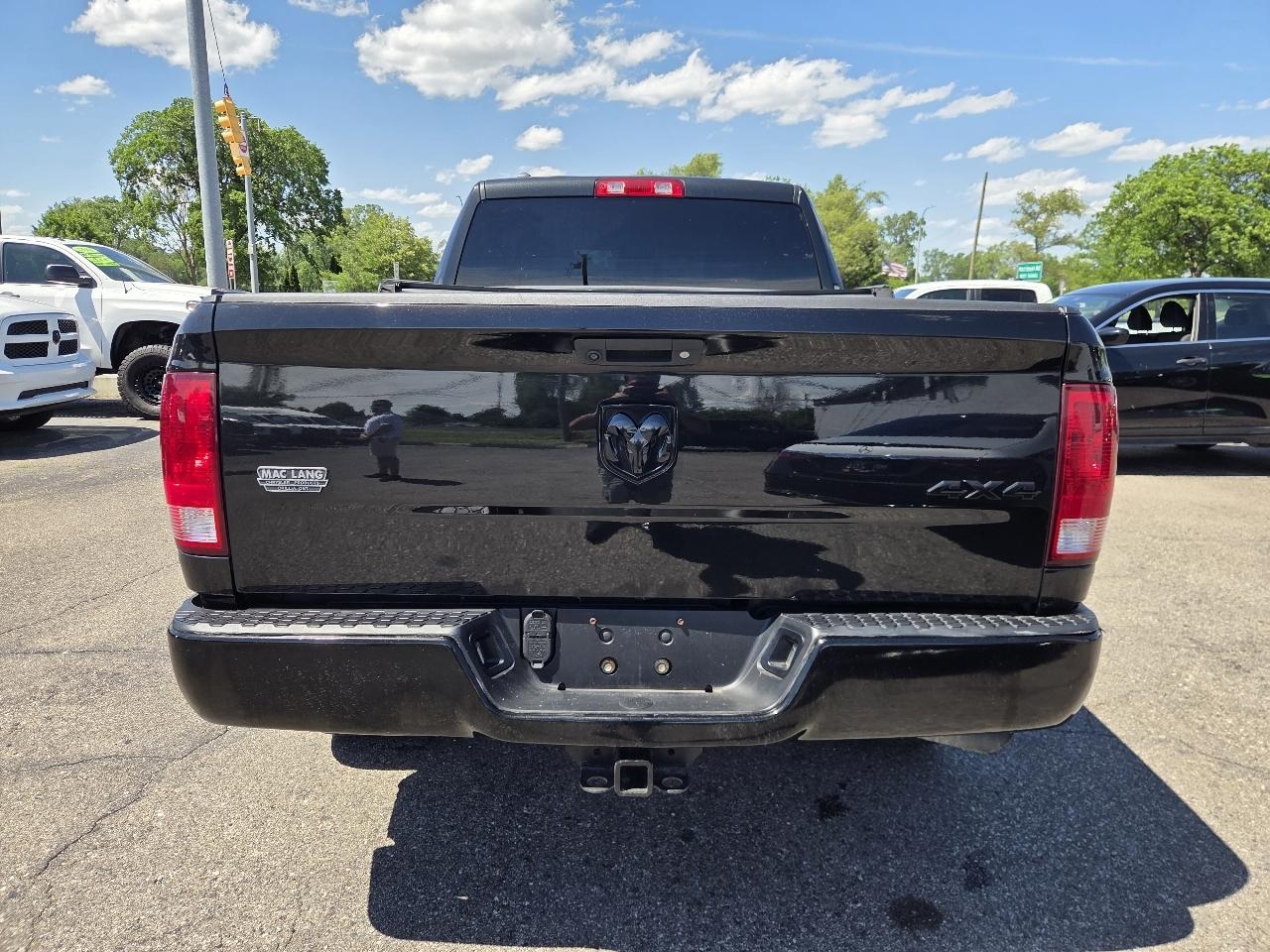 Toyota Tacoma SR5 Double Cab Super Long Bed V6 6AT 4WD 2018