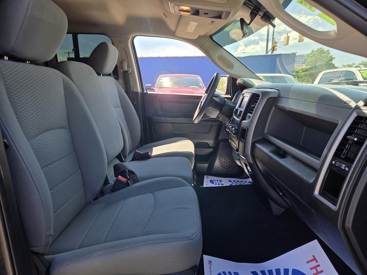 Toyota Tacoma SR5 Double Cab Super Long Bed V6 6AT 4WD 2018
