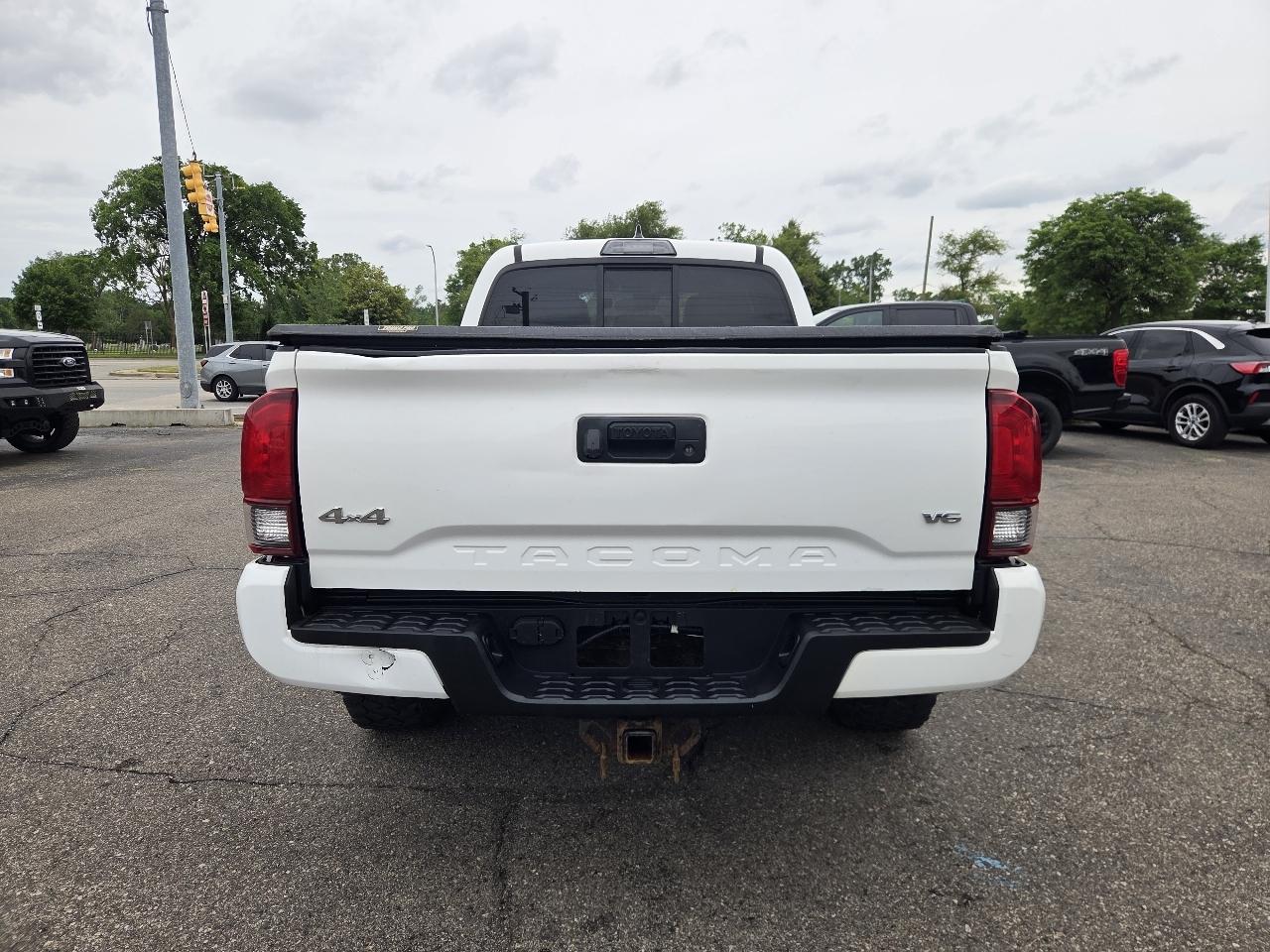 Toyota Tacoma SR5 Double Cab Super Long Bed V6 6AT 4WD 2018