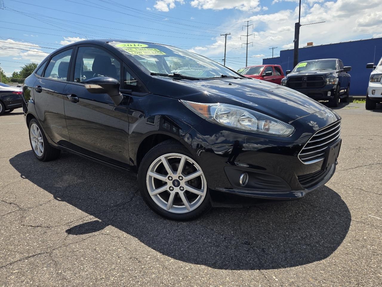 Ford Fiesta SE Sedan 2016