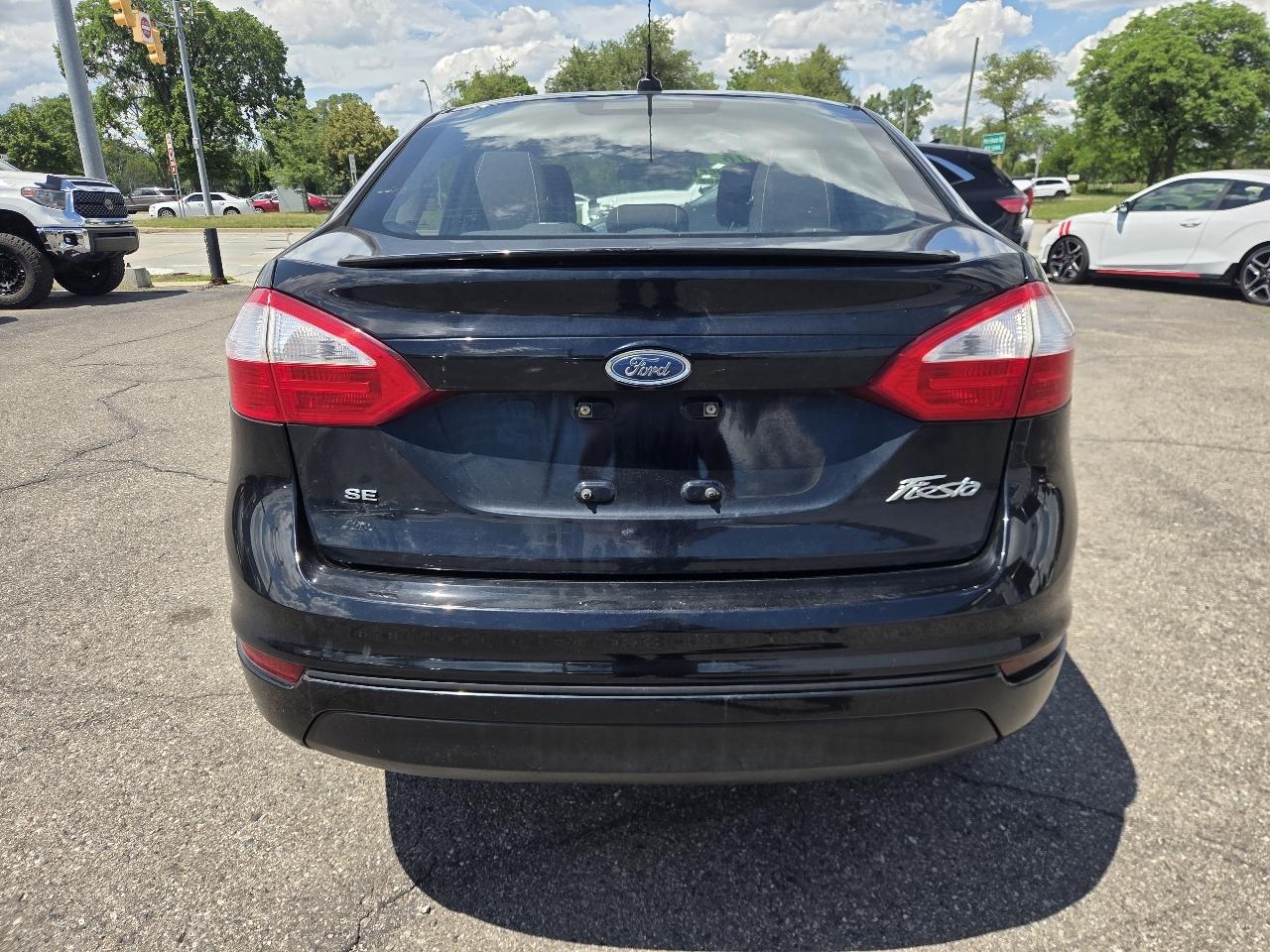 Ford Fiesta SE Sedan 2016