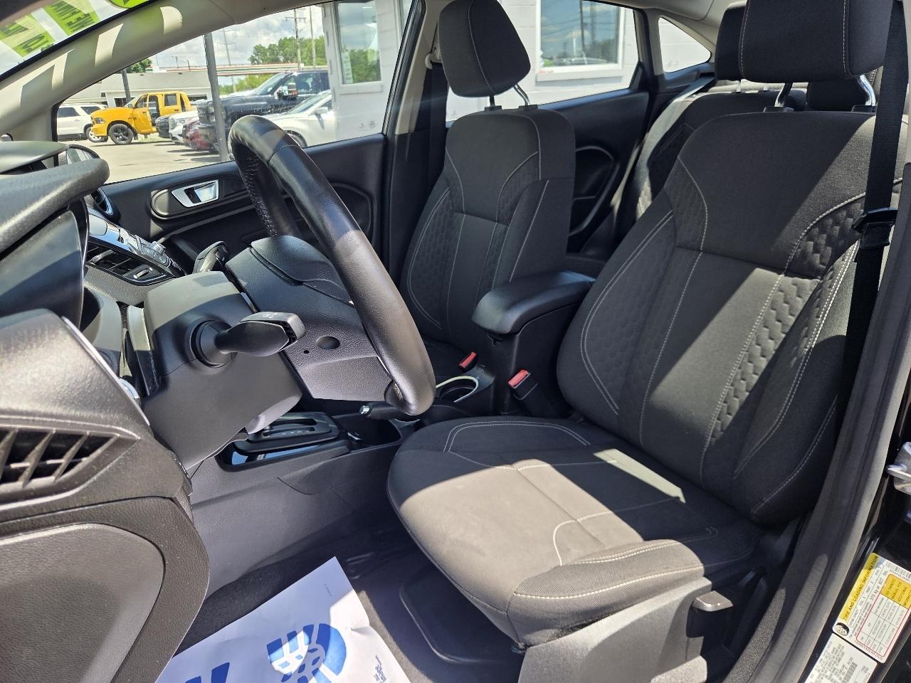 Ford Fiesta SE Sedan 2016