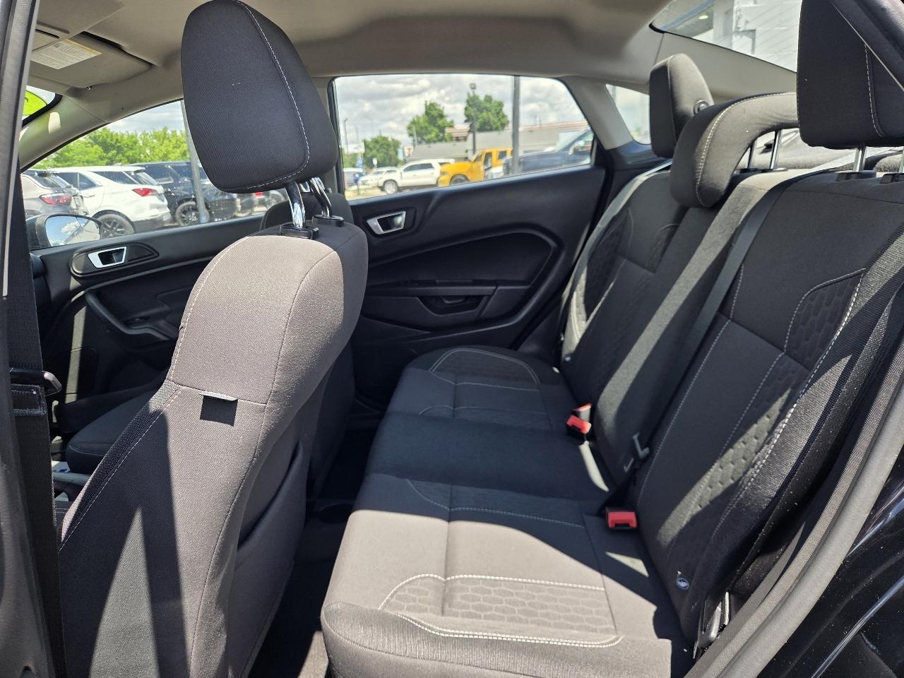 Ford Fiesta SE Sedan 2016