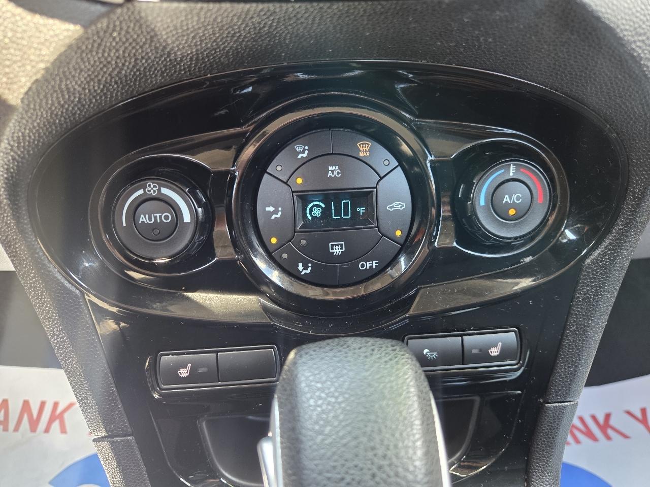 Ford Fiesta SE Sedan 2016