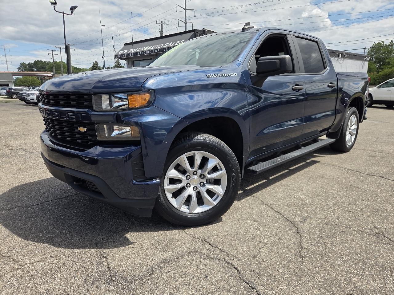 2020 Chevrolet Silverado 1500 Custom Crew Cab Long Box 4WD