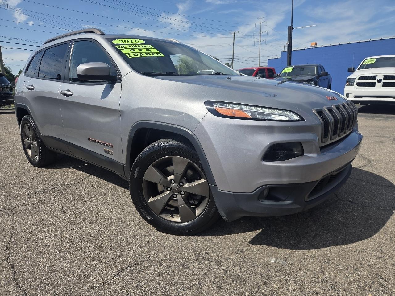 Jeep Cherokee Latitude 4WD 2016