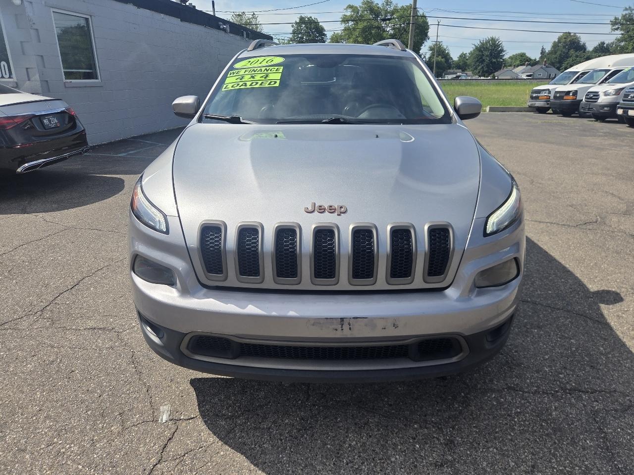 Jeep Cherokee Latitude 4WD 2016