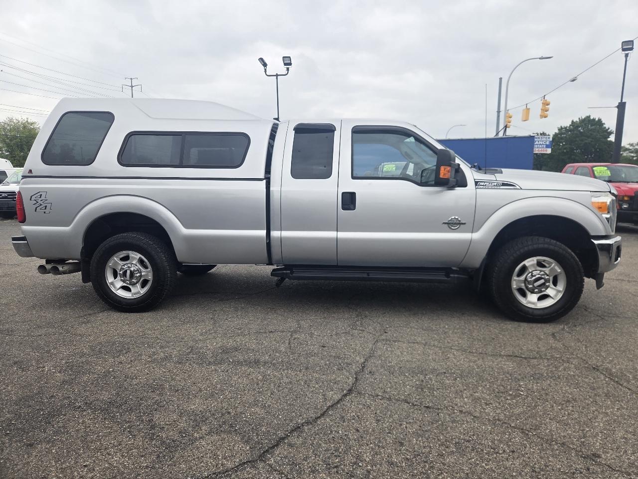 Ford F-250 SD XLT SuperCab Long Bed 4WD 2016