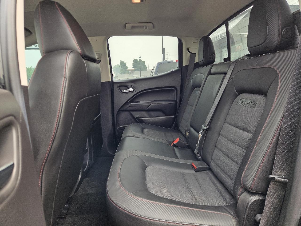 GMC Canyon SLE Crew Cab 4WD Short Box 2015