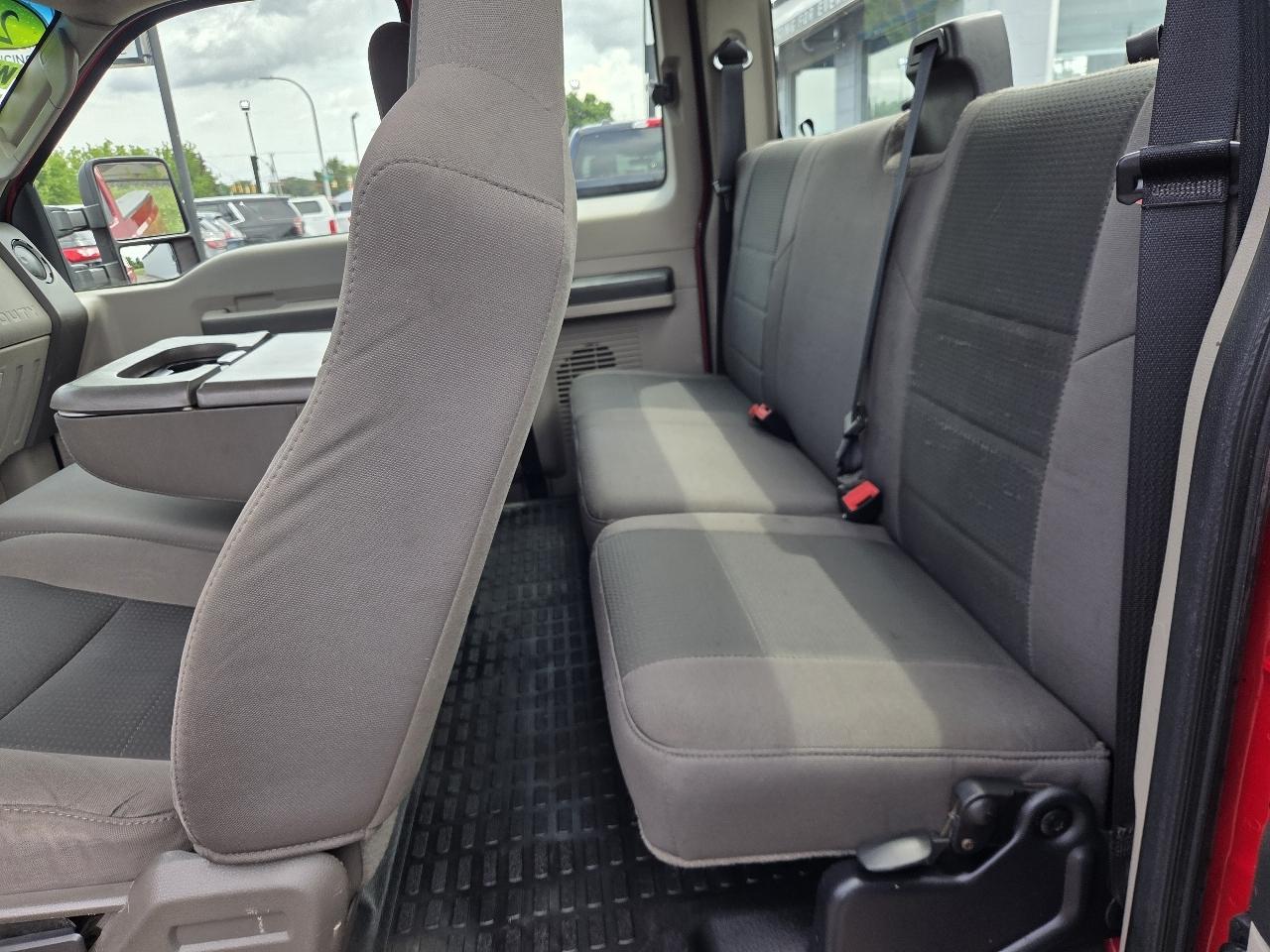 Ford F-250 SD XL SuperCab 2WD 2010